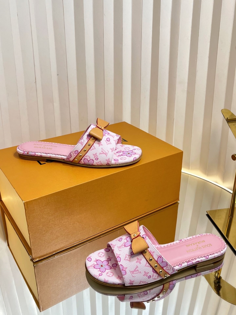 l0vis Vvtt0n slippers